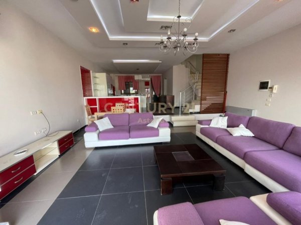 Tirane, jepet me qera Vile 3+1+Aneks+Ballkon Kati 3, 2.000 € (rezidenca kodra e diellit 1)