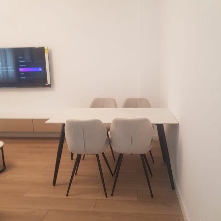 Tirane, jap me qera apartament 2+1+Ballkon Kati 2, 90 m² 900 € (koder djelli)