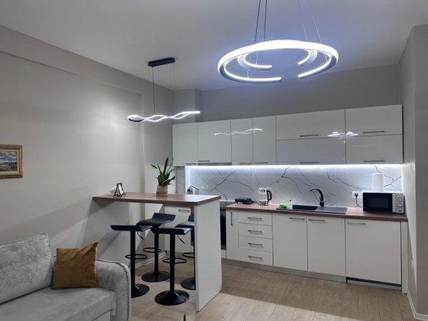 Apartament me Qira tek Rruga e Elbasanit tek Shkolla e Baletit pranë Viva Market, Kati 5, 68 m² 690 €URO