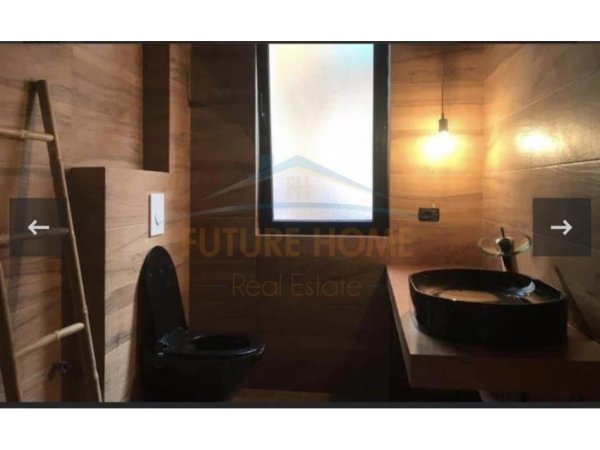 Tirane, jepet me qera zyre Kati 1, 115 m² 1.000 € (Rruga Mine Peza)