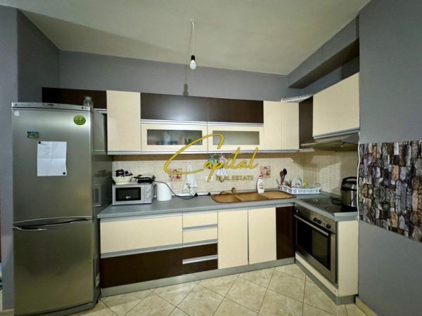 Tirane, jepet me qera apartament 1+1 Kati 3, 60 m² 450 € (ASTIR)