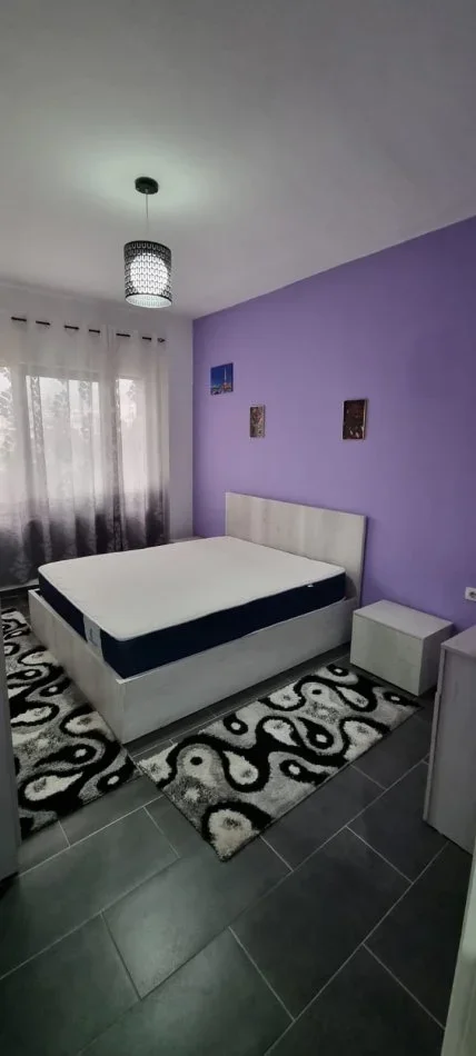 Tirane, jepet me qera apartament 1+1 Kati 2, 60 m² 400 € 