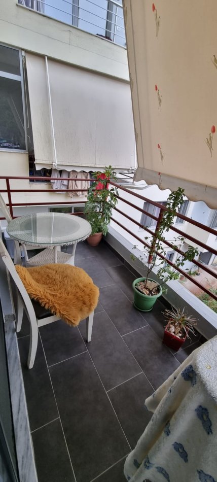 Tirane, jepet me qera apartament 1+1 Kati 2, 60 m² 400 € 