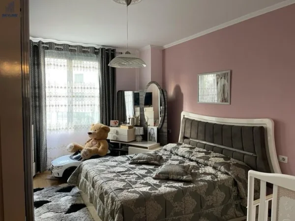 Tirane, shitet apartament 2+1 Kati 1, 95 m² 145.000 € (Rruga Besim Alla)