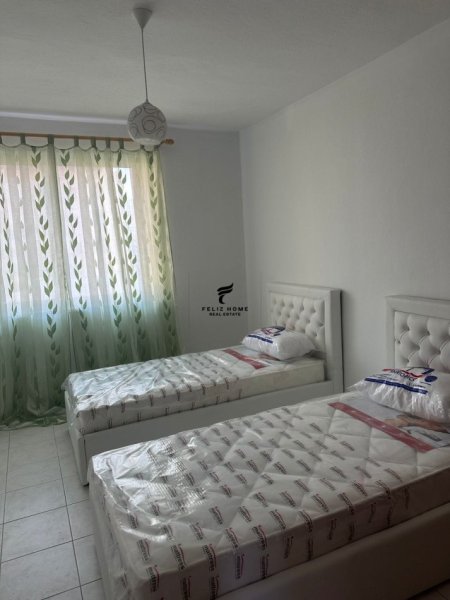 Tirane, jepet me qera apartament 2+1 , 100 m² 650 € (VASIL SHANTO)
