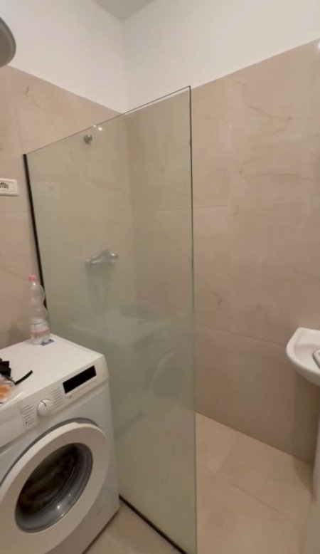 Tirane, shitet apartament 1+1 Kati 2, 54 m² 85.000 € (Kompleksi Fratari)