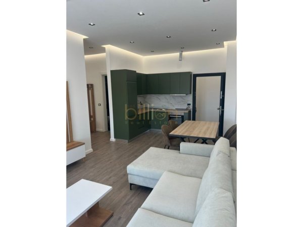 Tirane, jap me qera apartament 2+1+Ballkon Kati 7, 120 m² 575 € 