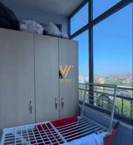 Tirane, jepet me qera apartament 2+1+Ballkon Kati 6, 120 m² 600 € (LAPRAKE)