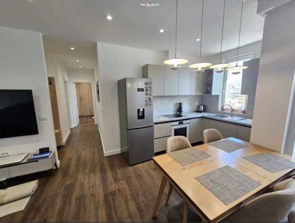 Tirane, jepet me qera apartament 2+1+Ballkon , 100 m² 1.000 € (Prane Prokurorise se Tiranes)