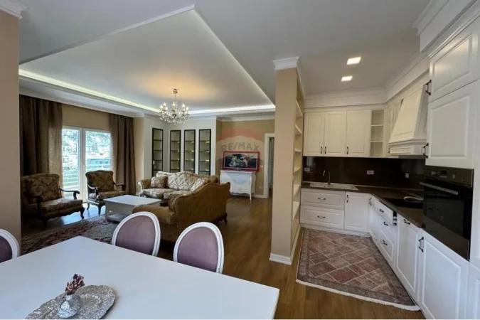 Tirane, jepet me qera apartament Kati 2, 100 m² 950 € (liqeni i thate)