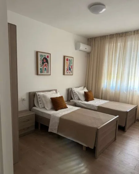 Tirane, jepet me qera apartament 2+1 Kati 2, 90 m² 950 € (Rruga Durresit)