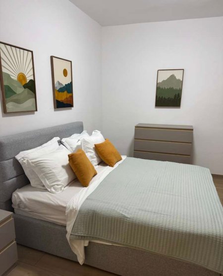 Tirane, jepet me qera apartament 2+1 Kati 2, 90 m² 950 € (Rruga Durresit)