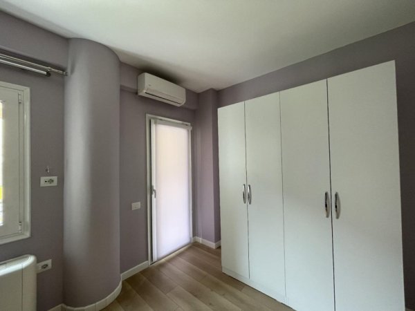 Tirane, jepet me qera apartament 2+1 Kati 3, 80 m² 800 € (rruga kosovareve)