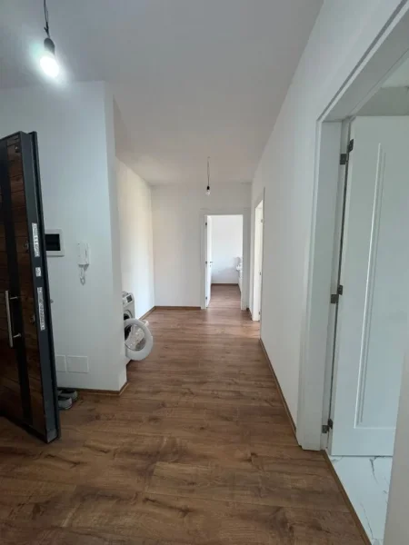 Tirane, shitet apartament 2+1 Kati 1, 105 m² 210.000 €