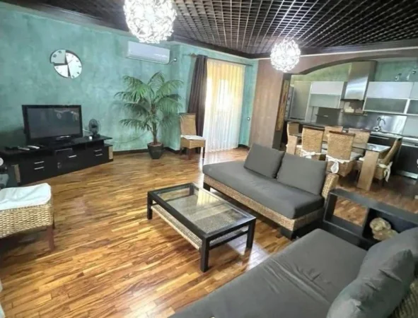 Tirane, shitet apartament 2+1 , 117 m² 298.000 € 