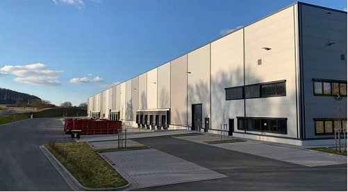 Tirane, jepet me qera magazine Kati 0, 1.600 m² 1.600 € (vore)