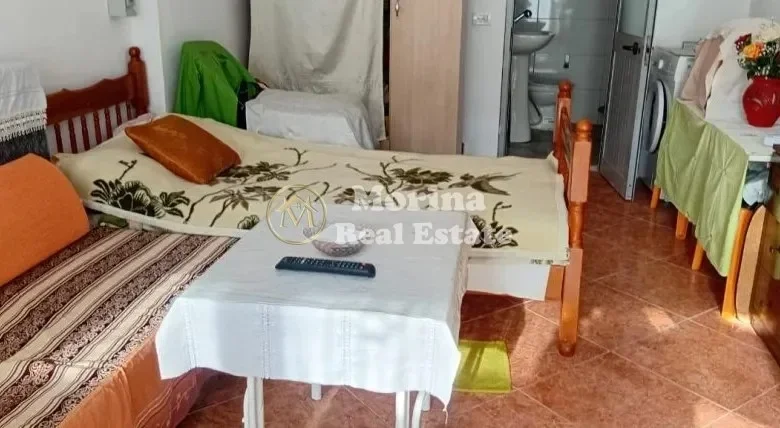 Durres, shitet garsonier Kati 1, 25 m² 50.000 € (Rruga Pavarsia)