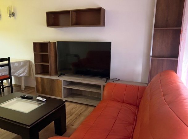 Tirane, jepet me qera apartament 1+1 Kati 4, 65 m² 400 € (QYTET STUDENTI)