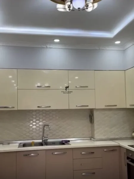 Tirane, jepet me qera apartament 2+1 Kati 4, 97 m² 600 € (ASTIR)