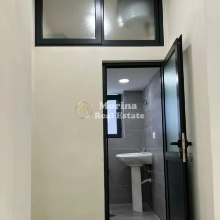 Tirane, shitet ambjent biznesi Kati 1, 70 m² 490.000 € (Rruga Sulejman Delvina)