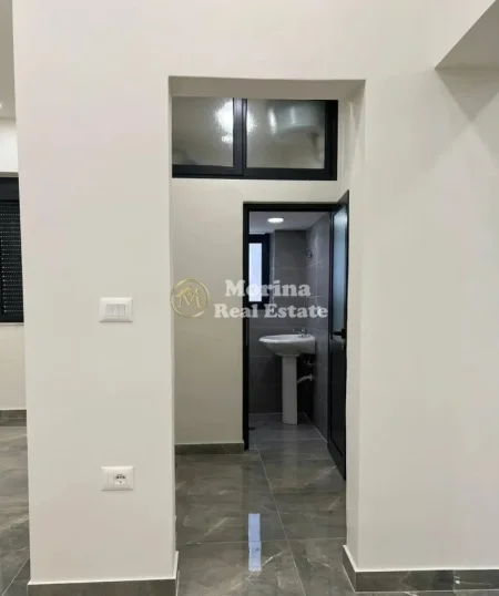 Tirane, shitet ambjent biznesi Kati 1, 70 m² 490.000 € (Rruga Sulejman Delvina)