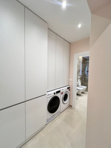 Tirane, jepet me qera apartament 2+1+Ballkon Kati 4, 98 m² 1.000 € (Rruga.Sulejman Pasha)