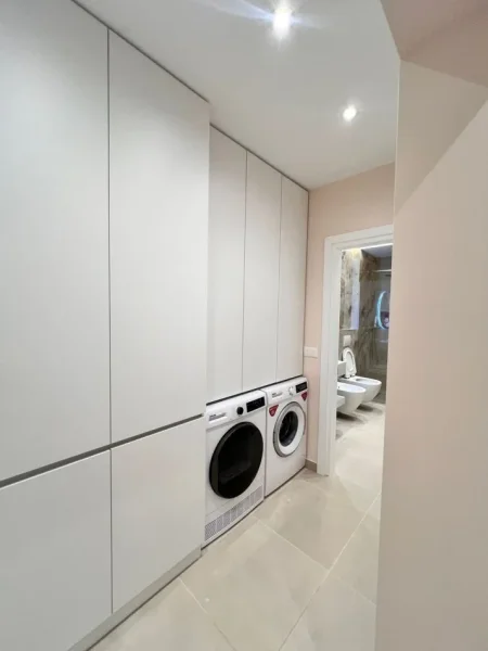 Tirane, jepet me qera apartament 2+1+Ballkon Kati 4, 98 m² 1.000 € (Rruga.Sulejman Pasha)