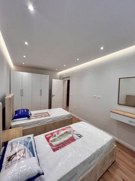 Tirane, jepet me qera apartament 2+1+Ballkon Kati 4, 98 m² 1.000 € (Rruga.Sulejman Pasha)