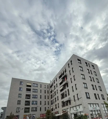 Tirane, jepet me qera Kati 0, 60 m² 800 € (YZBERISHT)