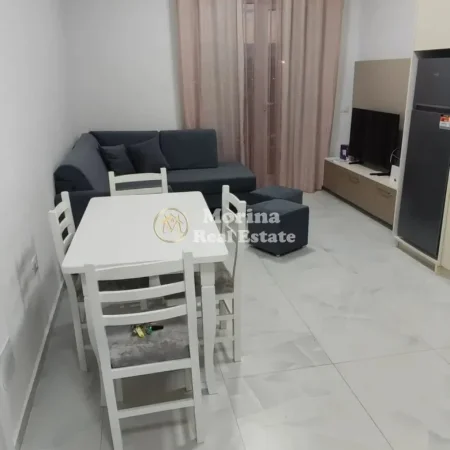 Tirane, jepet me qera apartament 1+1 Kati 2, 56 m² 550 € (Shkolla e Kuqe)