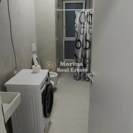 Tirane, jepet me qera apartament 1+1 Kati 2, 56 m² 550 € (Shkolla e Kuqe)