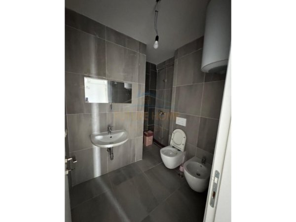 Tirane, shitet apartament 2+1 Kati 8, 124 m² 204.000 € (Rezidenca Future Home)