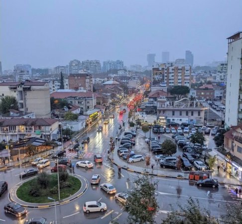 Tirane, shitet apartament 2+1 , 93 m² 195.000 € 