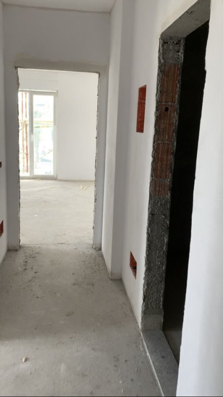 Tirane, shitet apartament 2+1+2+Aneks+Ballkon Kati 5, 96 m² (930€/m2 Te kompleksi Fafa)