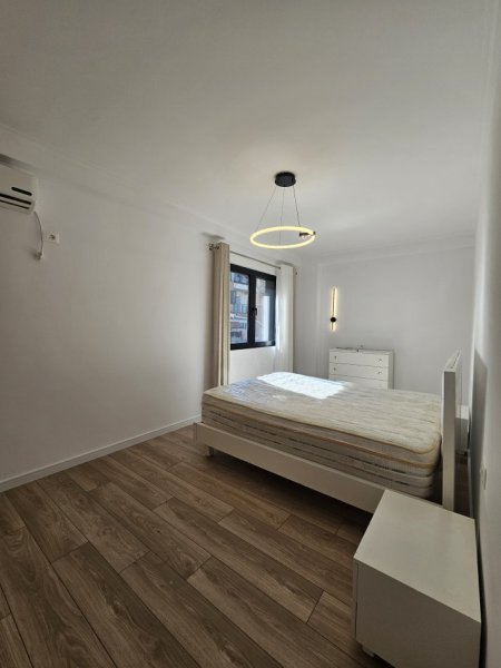 Tirane, jepet me qera apartament 2+1 Kati 2, 85 m² 800 € 
