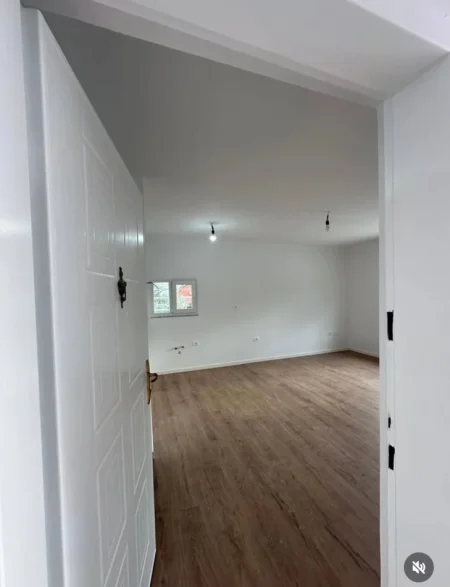 Tirane, shitet apartament 3+1 Kati 6, 133 m² 133.000 € 