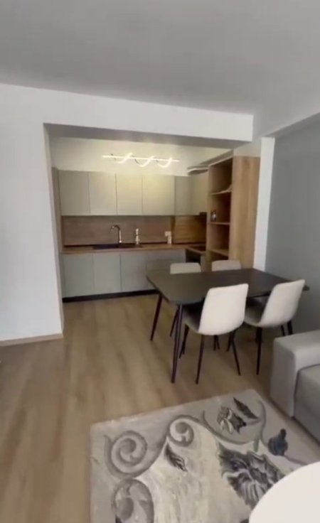 jepet me qera apartament Kati 3, 74 m² 500 € (Kodra e Diellit)