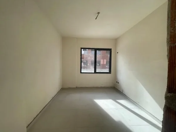 SHITET APARTAMENT  2+1+2  📍155.000 € (PALLATI I BRIGADAVE)