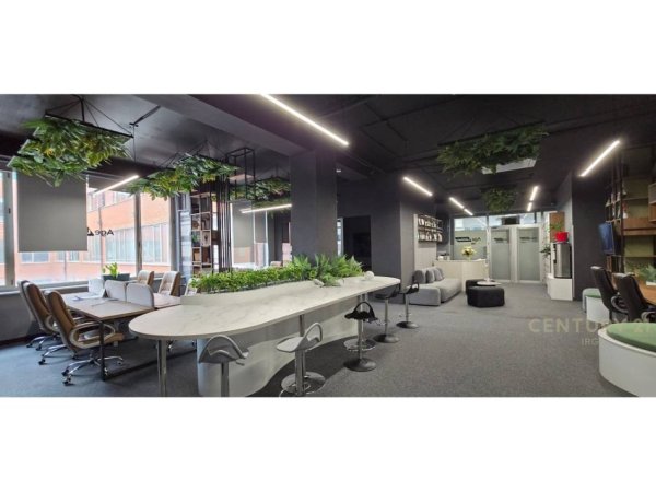 Tirane, shitet zyre Kati 1, 355 m² 1.200.000 € (Delijorgj)