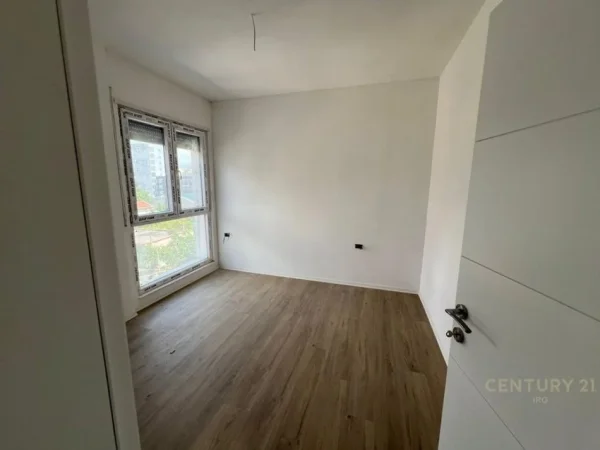 Tirane, shitet apartament 2+1+Aneks+Ballkon Kati 3, 108 m² 185.000 € (Jordan Misja)