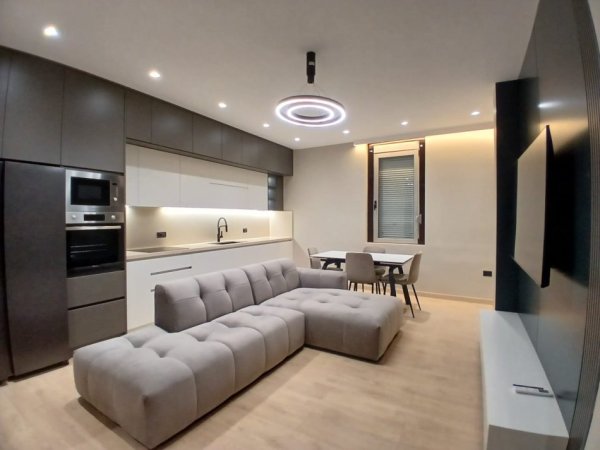 Tirane, jepet me qera apartament 3+1+Aneks Kati 4, 140 m² 1.200 € (kodra e diellit)