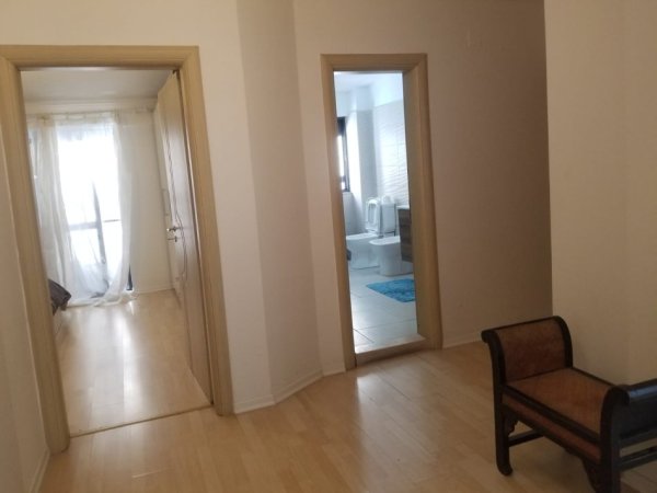 Tirane, jepet me qera apartament 2+1 Kati 3, 800 € 