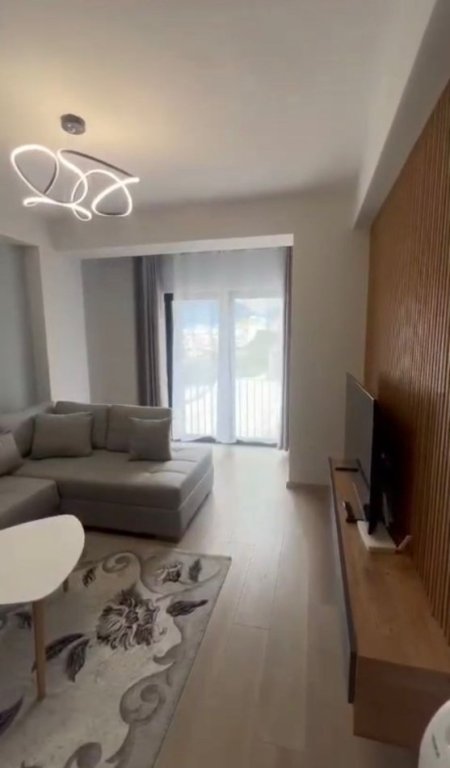Tirane, jepet me qera apartament 1+1 Kati 3, 74 m² 500 € 