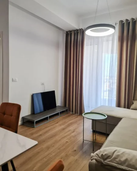 Tirane, jepet me qera apartament 1+1 Kati 7, 60 m² 40.000 € 