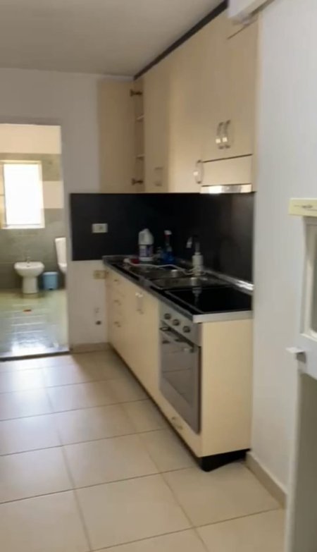 Tirane, jepet me qera apartament 1+1 Kati 5, 430 € 