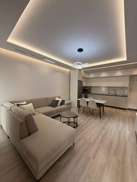 Tirane, jepet me qera apartament 1+1 Kati 3, 63 m² 700 € 