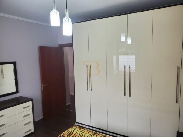 Tirane, jepet me qera apartament 1+1 Kati 1, 75 m² 650 € 