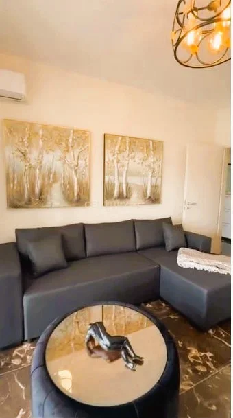 Tirane, jepet me qera apartament 1+1+Aneks+Ballkon Kati 8, 70 m² 800 € 