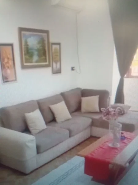 Tirane, jepet me qera apartament 1+1 Kati 5, 610 € 