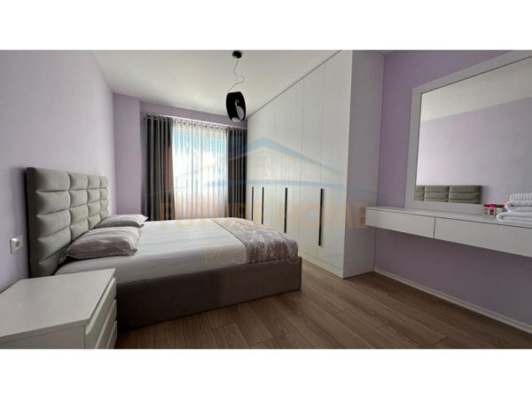 Tirane, jepet me qera apartament 1+1+Ballkon Kati 6, 76 m² 500 € (Grand Gallery)